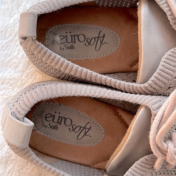 EUROSOFT Virida Perforated Knit Oxford Sneakers - Picture 4 of 11